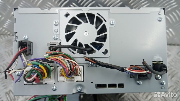 Магнитола Mitsubishi Outlander