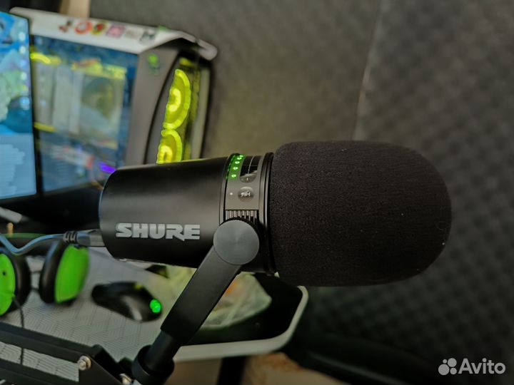 Студийный микрофон