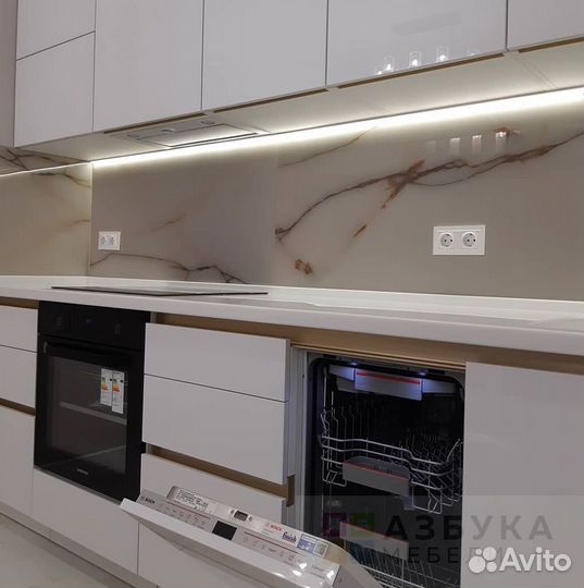 Кухонный гарнитур новый
