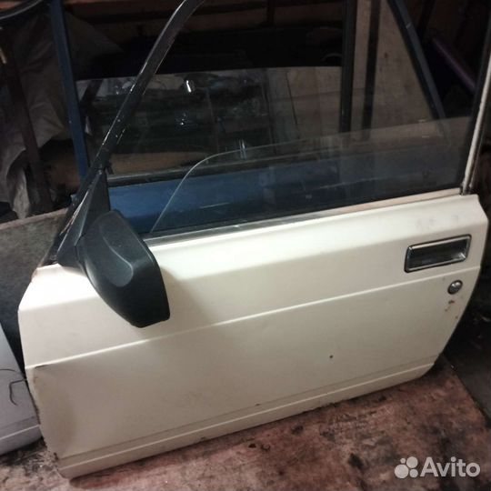 Продам дверь авто