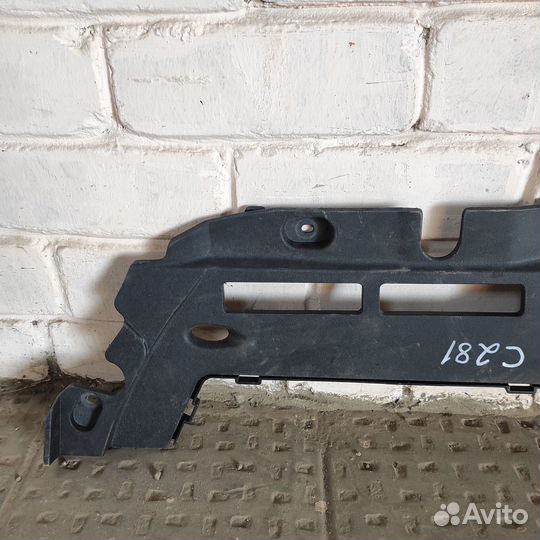 Пыльник замка капота Toyota Auris E150