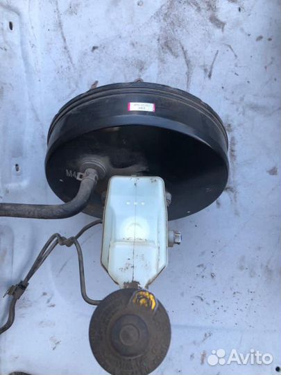 Вакуум тормозной на Toyota Rav 4 2000-2005