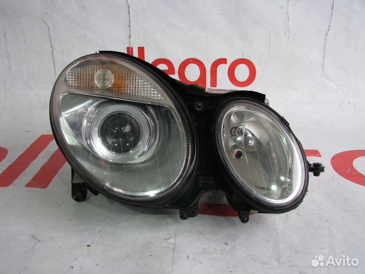 Mercedes W211 Фара передняя правая