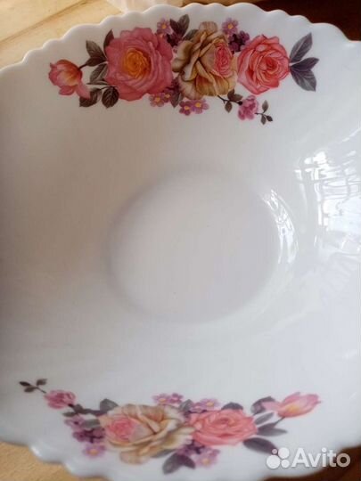Тарелка новая
