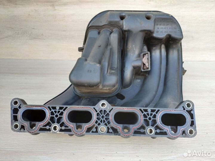 Коллектор впускной Peugeot 406 407 Citroen c5