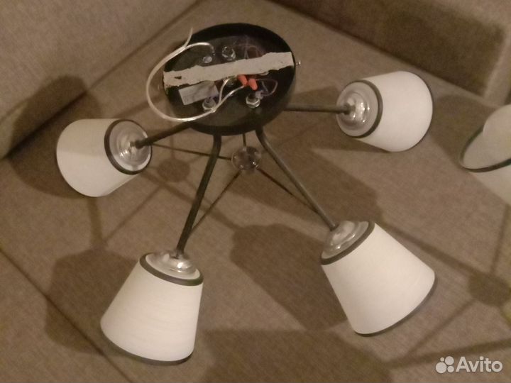 Люстра потолочная новая - 3шт