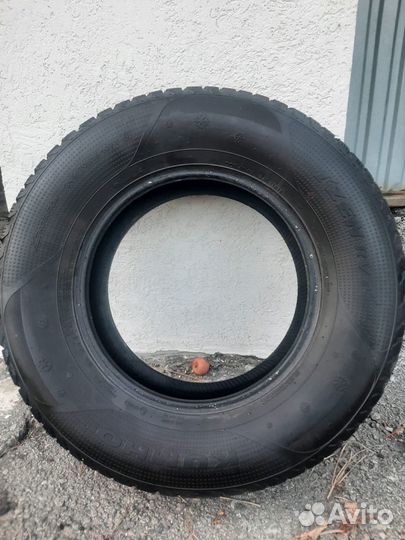 Kumho I'Zen RV Stud KC16 245/70 R16 107T