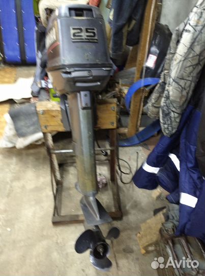 Продаётся Лодочный мотор yamaha 25