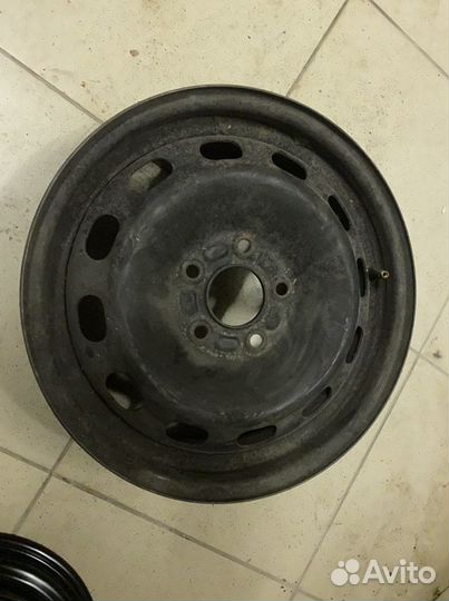Штампованный диск r15 Ford Focus 2