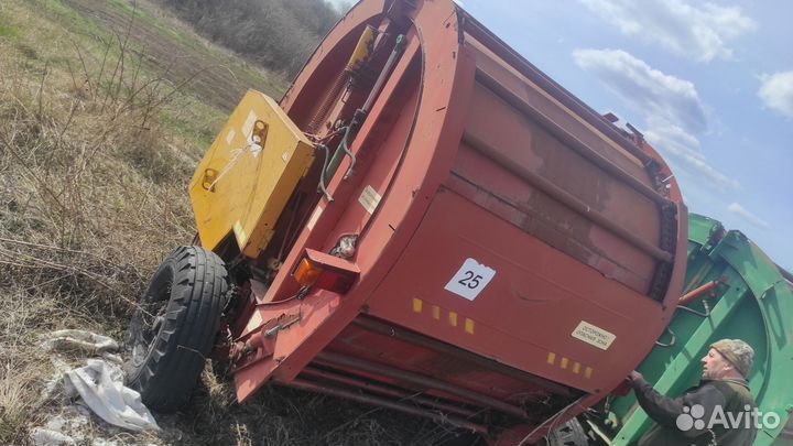 Пресс-подборщик БобруйскСельмаш ПРФ-180, 2000