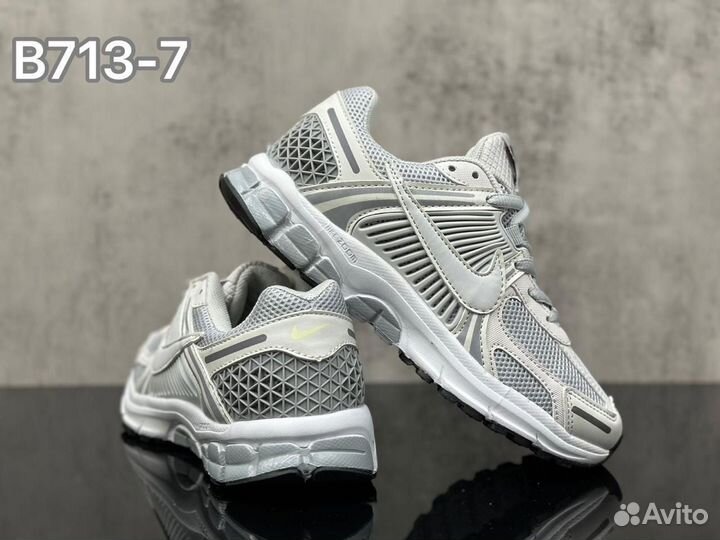 Кроссовки женские nike air zoom vomero