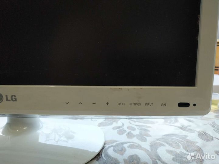 Ж/к телевизор lg22ls3590