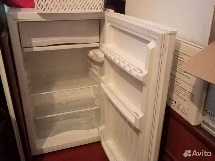 Холодильник бу маленький с доставкой