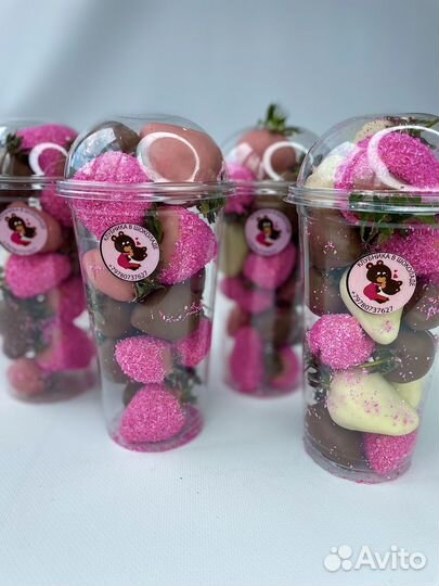 Клубника в шоколаде в стакане