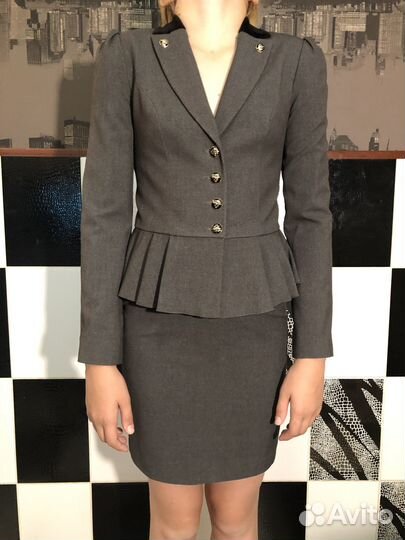 Костюм (пиджак и юбка) серый 158-164 fasola