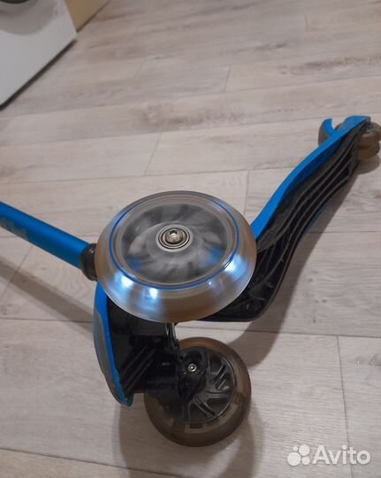 Самокат детский трехколесный