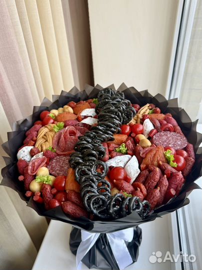 Вкусные подарки на 23 февраля для мужчин