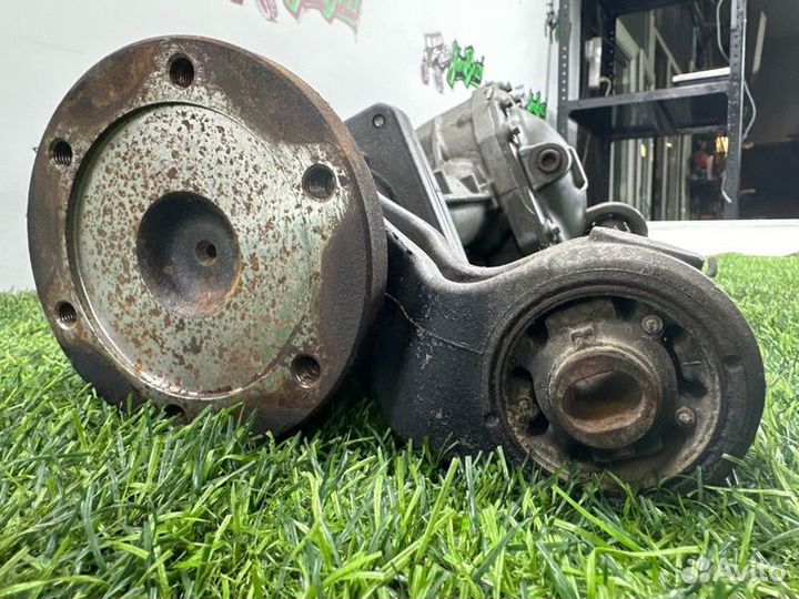 Редуктор передний Nissan Titan TA60 VK56DE 2004Г