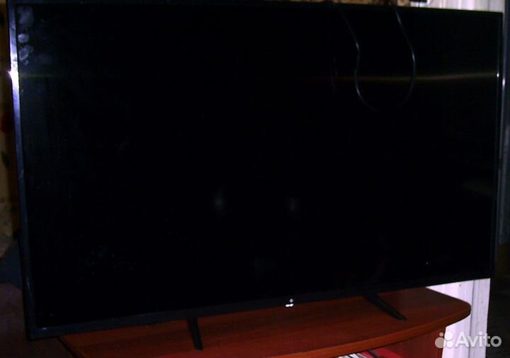 Телевизор Dexp U43H8000E (битая матрица) без п.д.у
