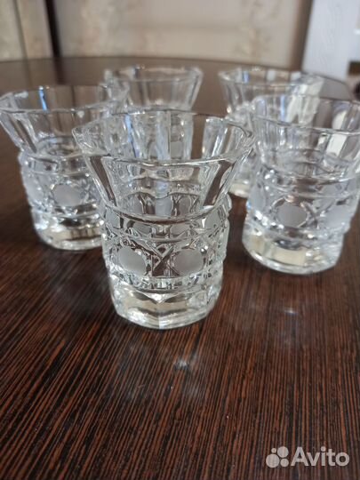 Хрустальные рюмки