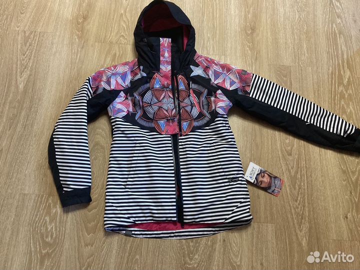 Сноубордическая куртка roxy