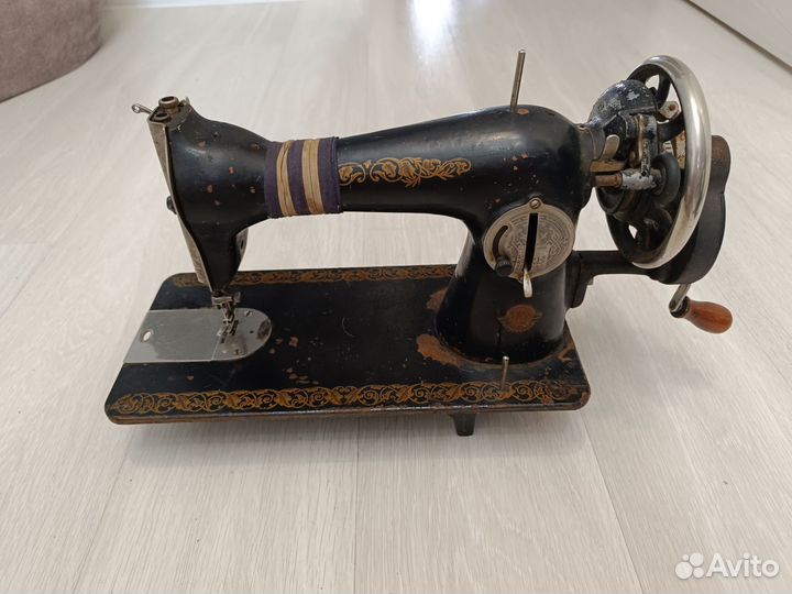 Швейная машинка ручная