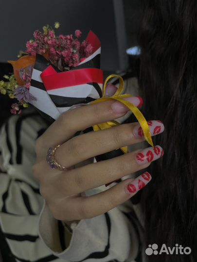 Мастер маникюра