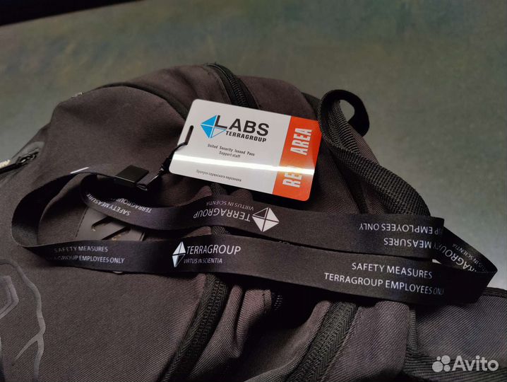 Красная тарков ключ карта + ремешок