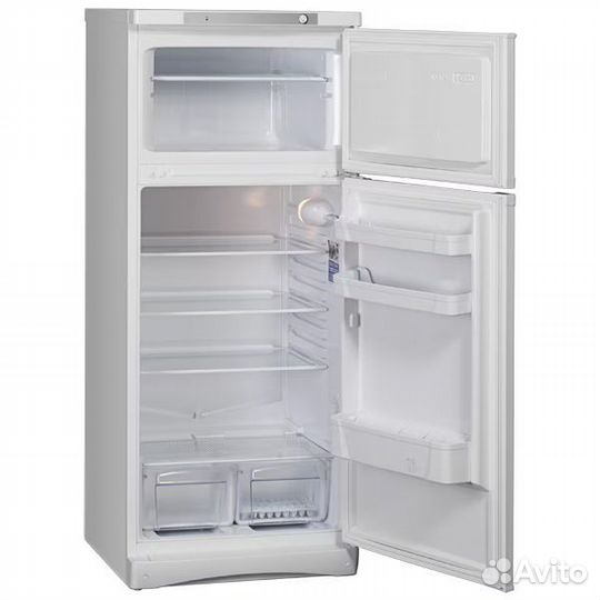 Холодильник Indesit