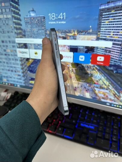iPhone Xr, 128 ГБ