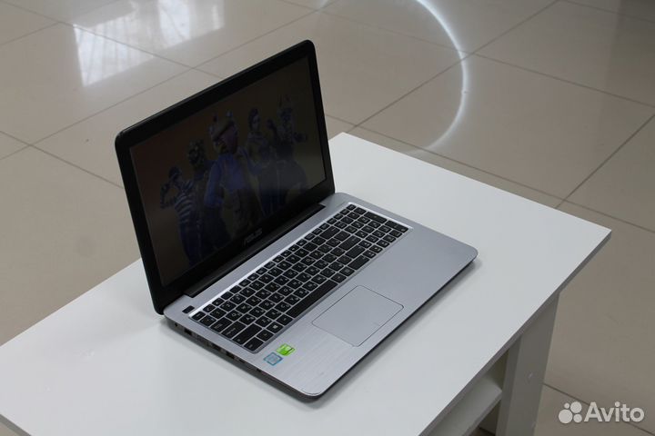 Ноутбук Asus X556UQ