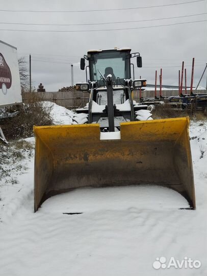 Фронтальный погрузчик BIZON 930, 2021