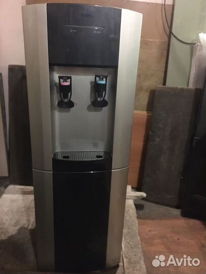 Кулер для воды