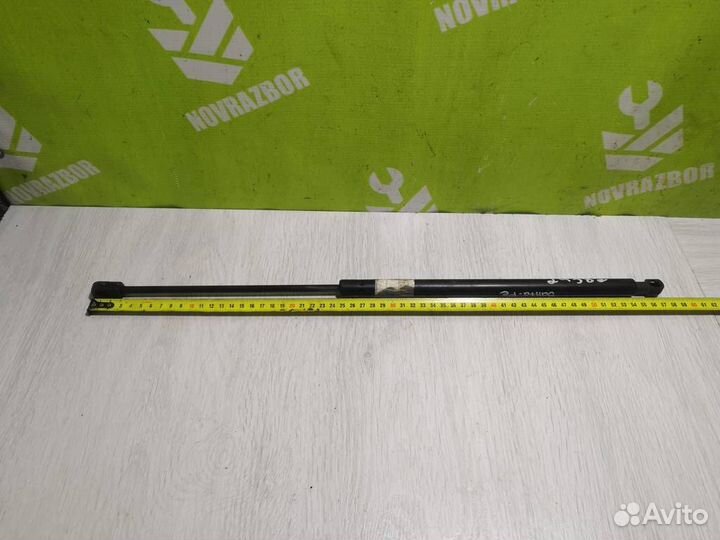 Амортизатор двери багажника Хендай Сантафэ