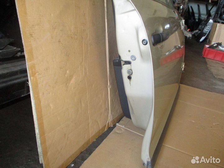 Дверь передняя правая Citroen C4