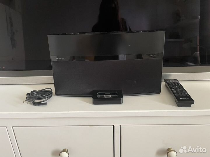 Колонка Pioneer XW-NAV1 iPod dock