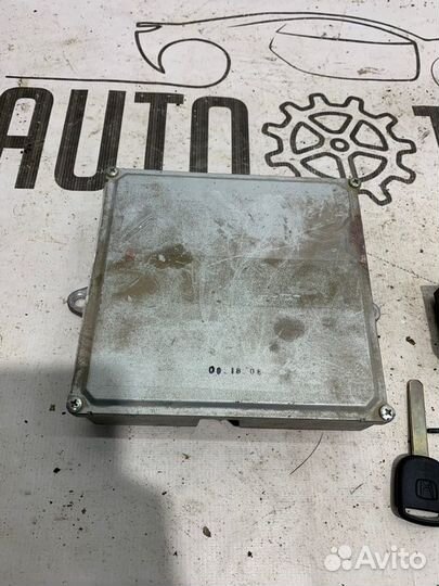 Блок управления двс (комплект) Honda Accord 7/ CL9