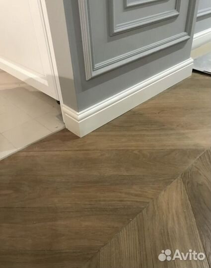Установка напольного плинтуса