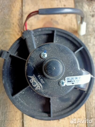 Моторчик печки Ауди 80 90 Б3