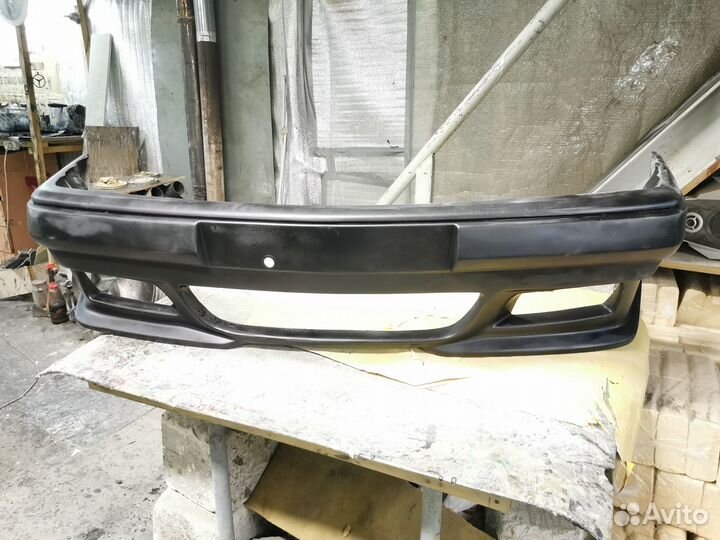 Передний бампер Mercedes W124 М5