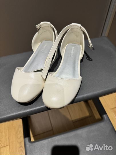 Туфли белые р-р 31