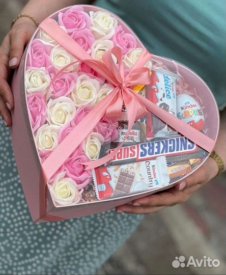 Коробка подарочная цены разные