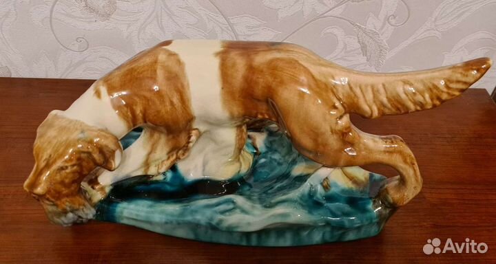 Винтажная статуэтка - собака с добычей