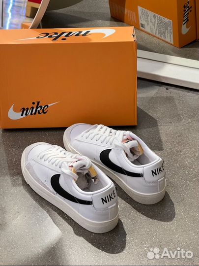 Nike Blazer Low 