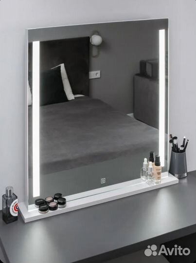 Зеркало для макияжа с подсветкой LED-stripes