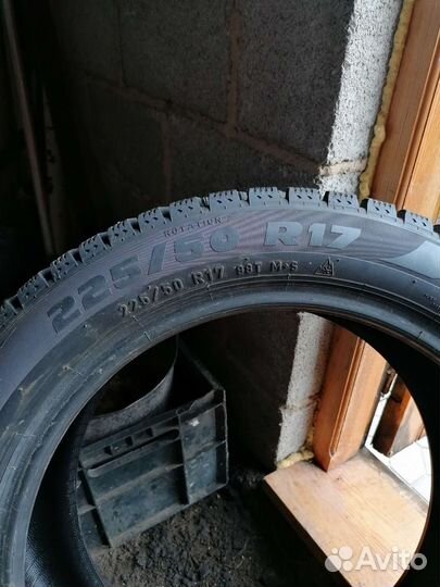 Continental ExtremeContact DW 235/50 R17 96W