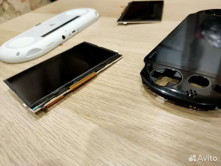 Запчасти для PS Vita Slim & PSP