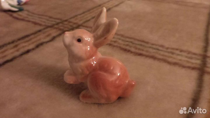 Керамическая статуэтка. Заяц