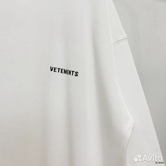 Футболка vetements