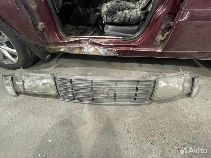 Фары toyota crown 151